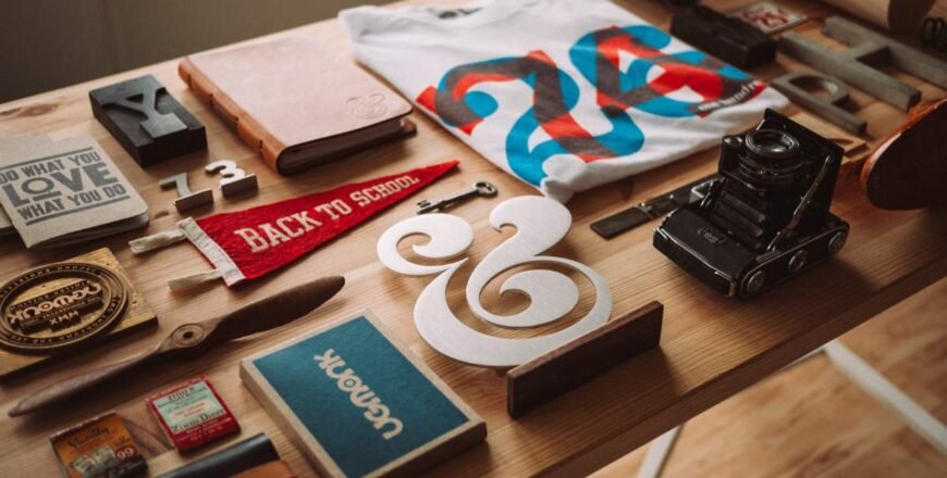 photo 1416339134316 0e91dc9ded92